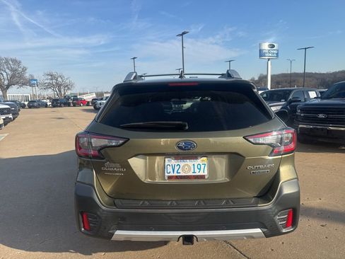 Used 2020 Subaru Outback Touring w/ Popular Package #2 image 4