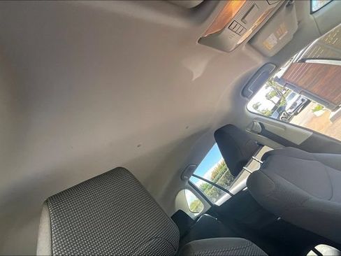 Used 2020 Toyota RAV4 LE FWD image 21