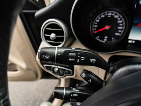 Used 2018 Mercedes-Benz GLC 300 4MATIC image 51