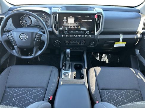 New 2026 Nissan Frontier SV w/ Tow Package AWD/4WD image 11
