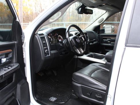 Used 2018 RAM 2500 Laramie w/ Snow Chief Group AWD/4WD image 25