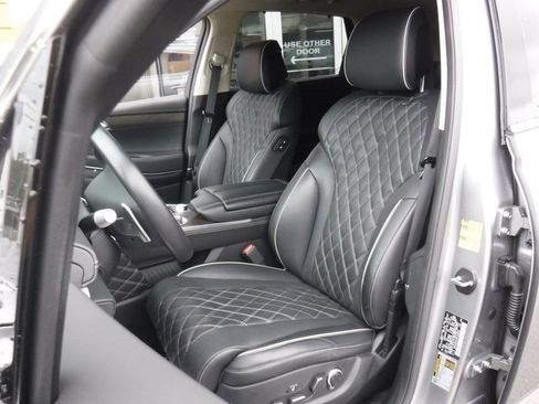 Used 2024 Genesis GV80 3.5T w/ Prestige Package image 24