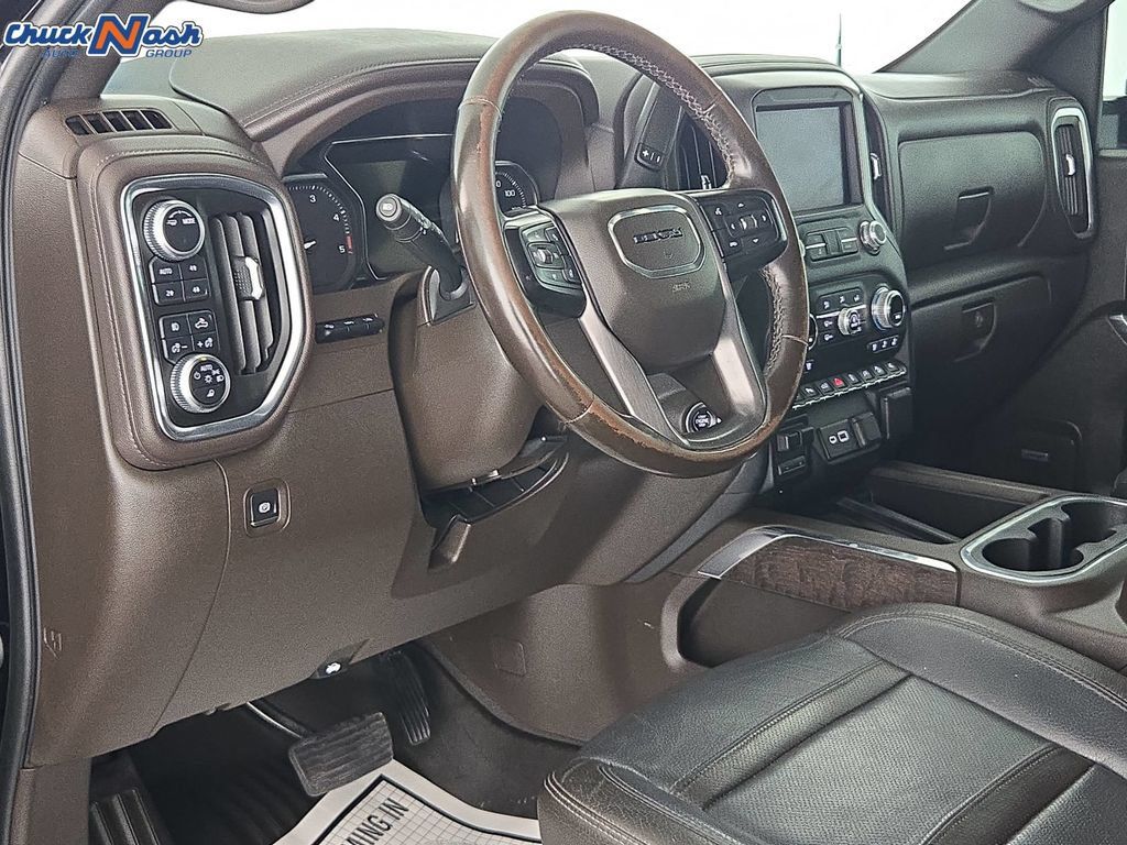 Used 2022 GMC Sierra 2500 Denali w/ Denali Black Diamond Edition AWD/4WD image 16