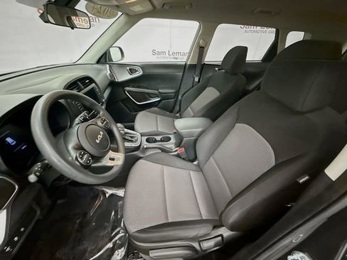 Used 2024 Kia Soul LX w/ Option Group 015 image 19