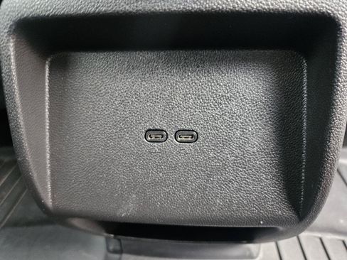 Used 2025 Chevrolet Equinox EV LT w/ Convenience Package FWD image 20
