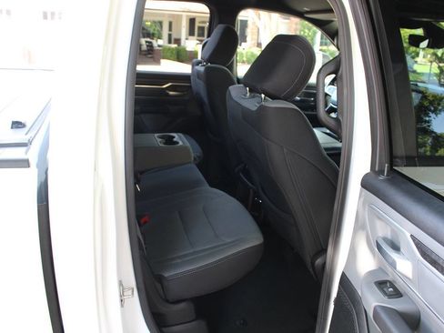 Used 2021 RAM 1500 Big Horn AWD/4WD image 15