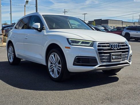 Used 2018 Audi Q5 Prestige AWD/4WD image 4