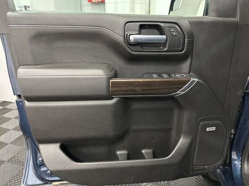 Used 2021 Chevrolet Silverado 1500 LT Trail Boss w/ Convenience Package II image 17