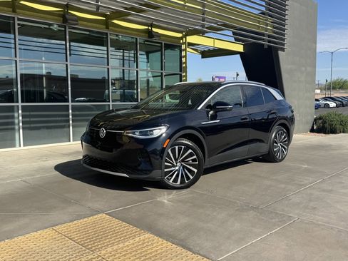 Used 2023 Volkswagen ID.4 Pro S Plus image 1