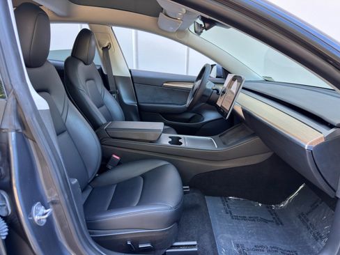 Used 2023 Tesla Model 3 Standard Range RWD image 16