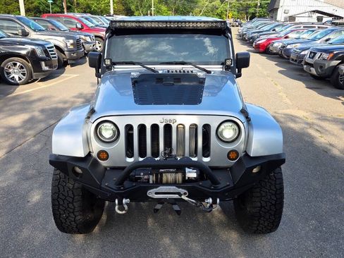 Used 2010 Jeep Wrangler Unlimited Sahara w/ Dual Top Group AWD/4WD image 3