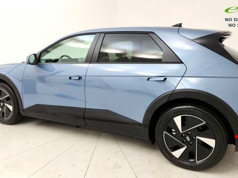 Used 2026 Hyundai Ioniq 5 SE RWD image 24