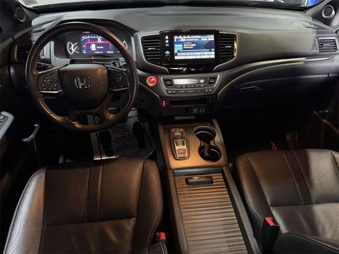 Used 2023 Honda Passport TrailSport image 13