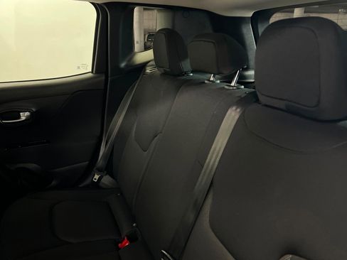 Used 2020 Jeep Renegade Sport w/ Sport Appearance Group image 21