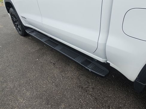 Used 2021 GMC Sierra 1500 Elevation image 23