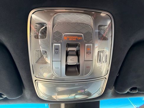 Used 2022 Genesis GV70 3.5T Sport w/ Sport Prestige Package image 38