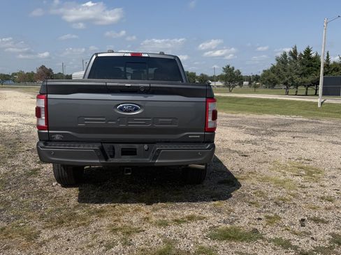 Used 2023 Ford F150 Lariat w/ Equipment Group 502A High AWD/4WD image 4