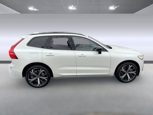 Certified 2025 Volvo XC60 T8 Ultra w/ Climate Package image 8