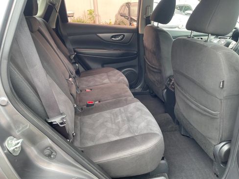 Used 2016 Nissan Rogue S AWD/4WD image 24