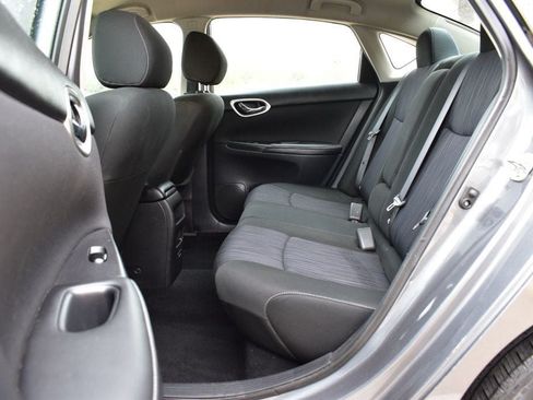Used 2019 Nissan Sentra SV FWD image 19