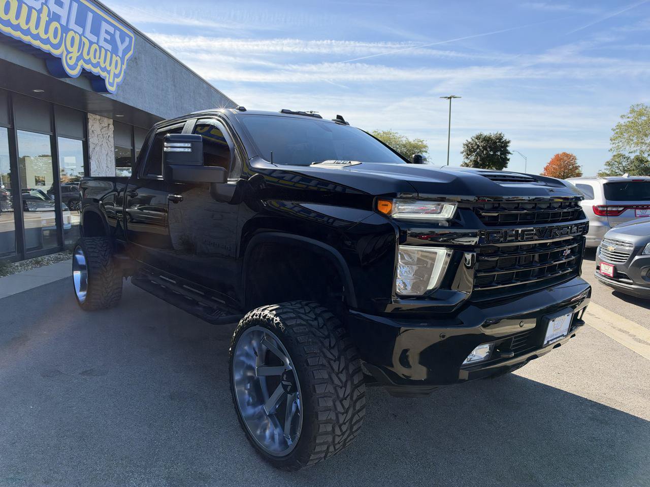 Used 2021 Chevrolet Silverado 2500 LTZ w/ LTZ Plus Package AWD/4WD image 9