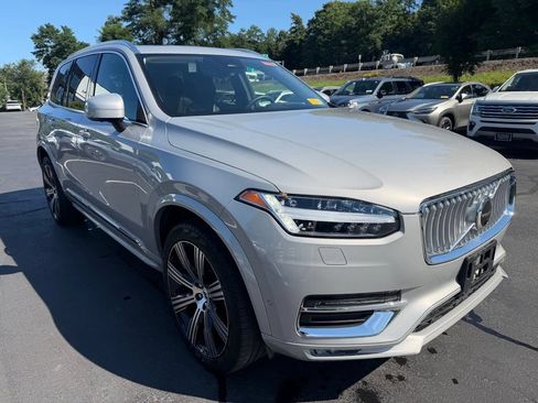 Certified 2023 Volvo XC90 B6 Ultimate w/ Protection Package Premier AWD/4WD image 6