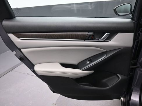 Used 2020 Honda Accord EX-L image 33