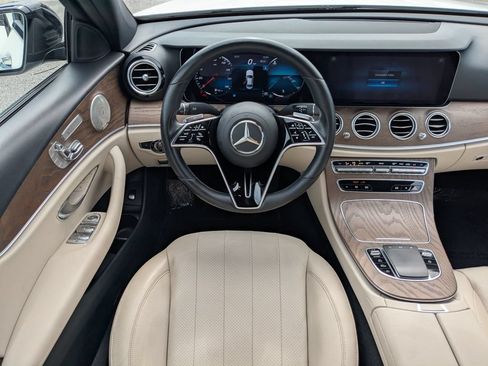 Used 2022 Mercedes-Benz E 350 Sedan image 14