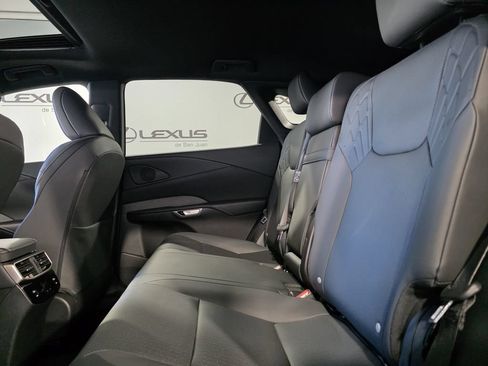 New 2026 Lexus RX 450h AWD image 27
