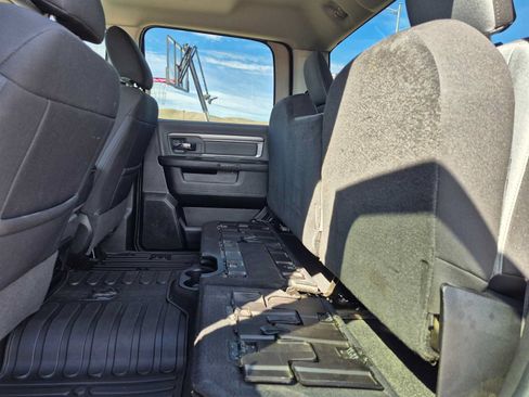 Used 2022 RAM 1500 Classic SLT w/ Protection Group AWD/4WD image 34