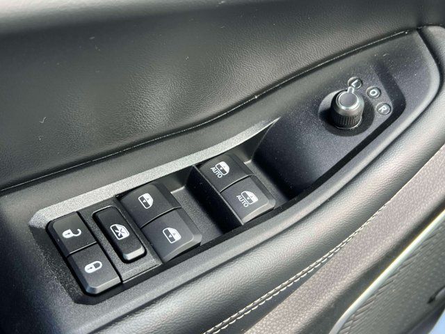 Used 2023 Jeep Grand Cherokee 4WD 4xe w/ MOPAR Finishing Package image 18