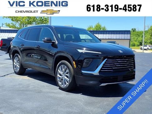 Used 2025 Buick Enclave Preferred FWD image 1