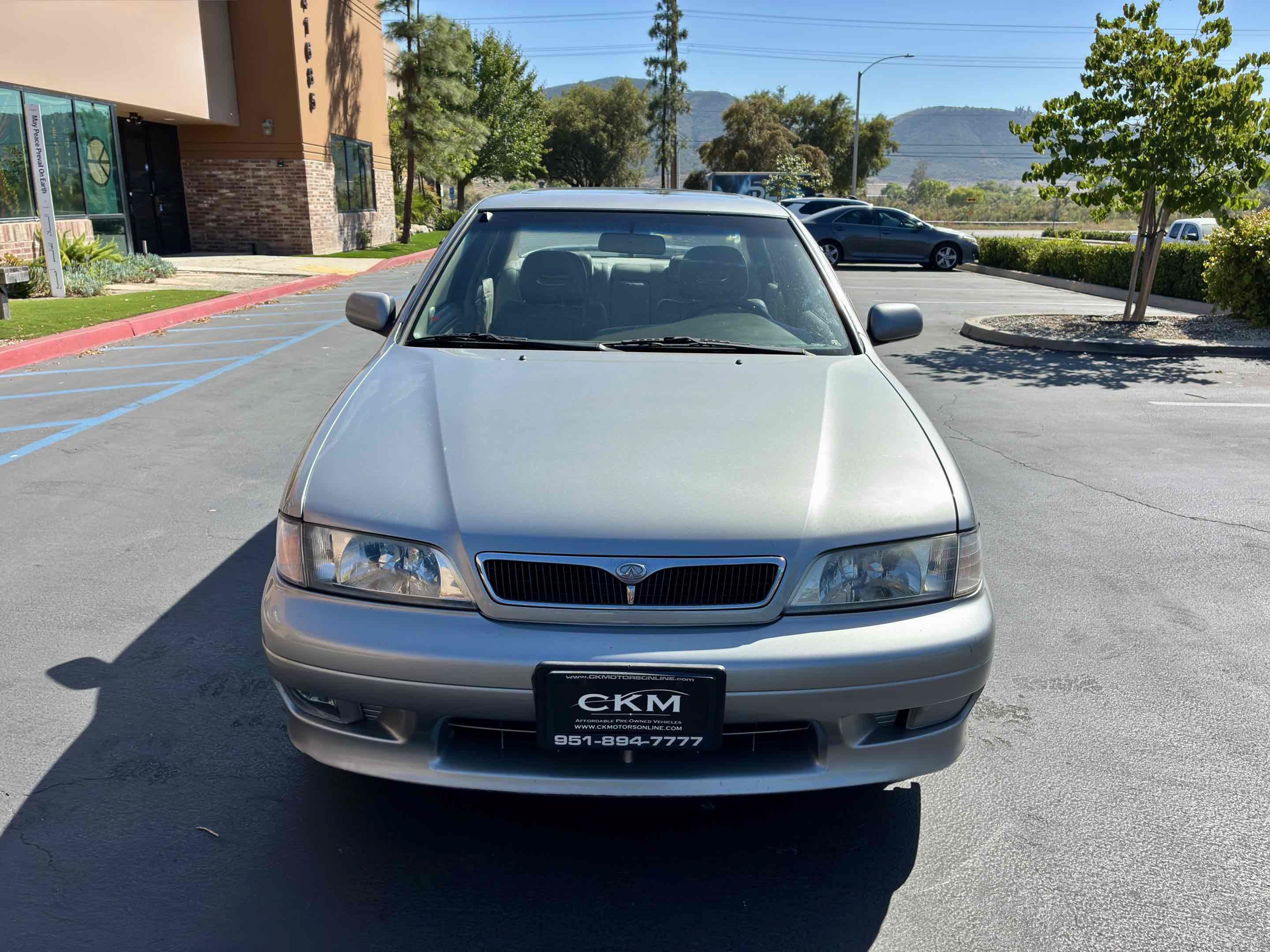 Used 1999 INFINITI G20 FWD image 5