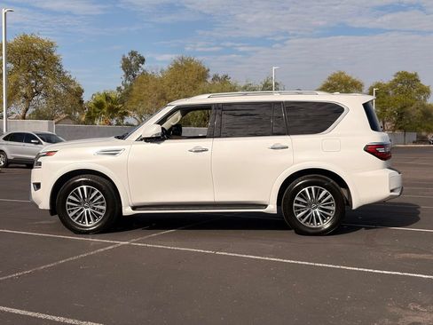 Certified 2024 Nissan Armada SL w/ Captain's Chairs Package RWD image 3