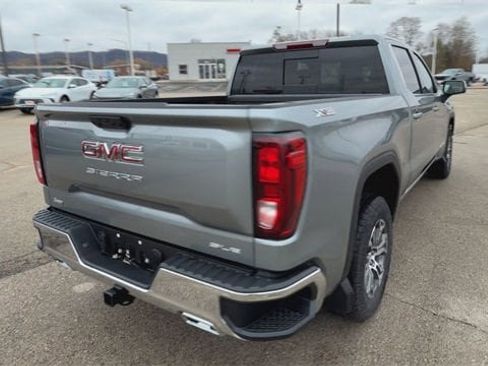 New 2026 GMC Sierra 1500 SLE image 40