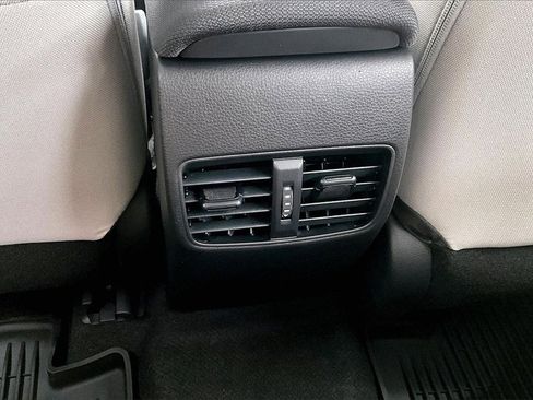 New 2026 Toyota Corolla Cross L image 12