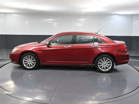 Used 2012 Chrysler 200 Limited FWD image 8