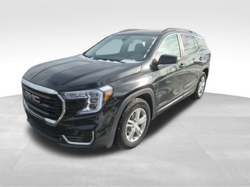 Used 2023 GMC Terrain SLE w/ Driver Convenience Package image 1