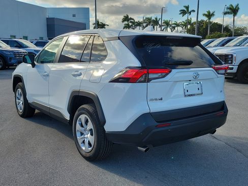 Used 2025 Toyota RAV4 LE image 7