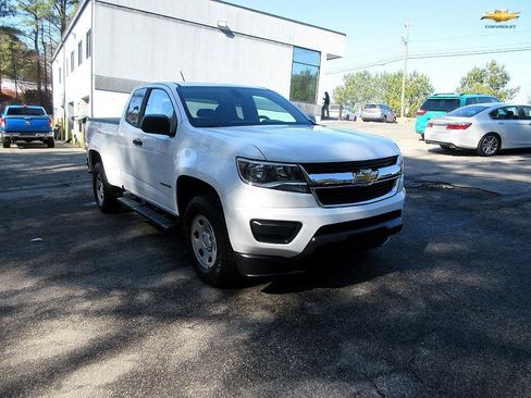Used 2017 Chevrolet Colorado W/T image 3