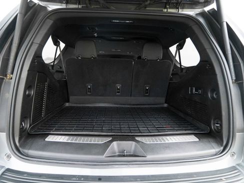 Used 2021 Chevrolet Suburban RST w/ Luxury Package image 43