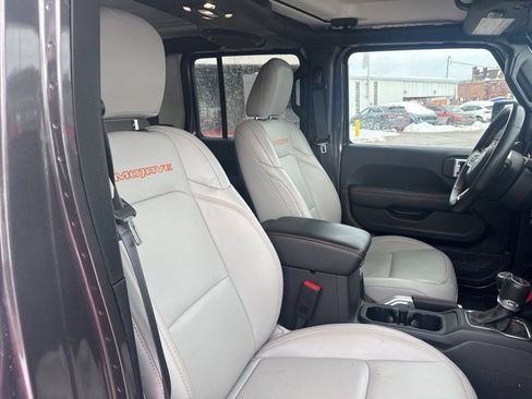Used 2022 Jeep Gladiator Mojave w/ LED Lighting Group image 8