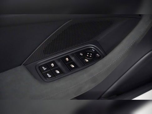 Certified 2025 Porsche Panamera 4 image 22