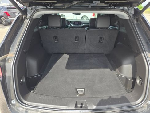 Used 2022 Chevrolet Blazer LT FWD image 21