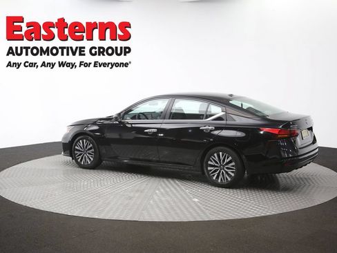 Used 2024 Nissan Altima 2.5 SV FWD image 62