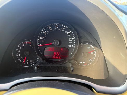 Used 2012 Volkswagen Beetle 2.5 FWD image 31