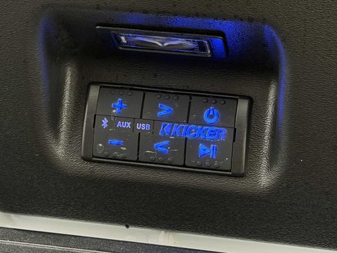 Certified 2024 GMC Sierra 1500 AT4X w/ AT4X AEV Edition AWD/4WD image 17
