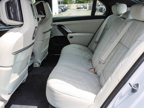 New 2026 BMW 740i RWD image 18