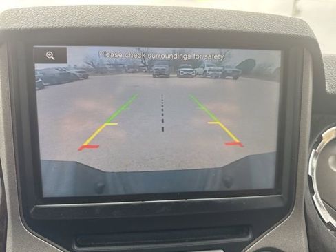 Used 2016 Ford F250 Platinum w/ FX4 Off-Road Package image 25