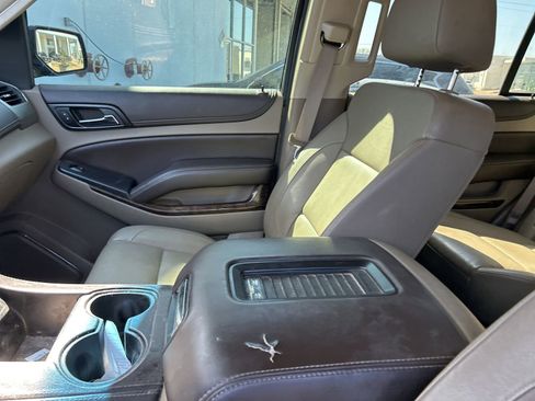 Used 2016 Chevrolet Tahoe LT w/ Luxury Package image 4